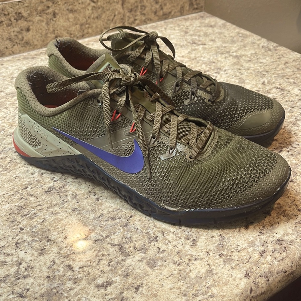 Metcon 4 Olive Canvas Size 11